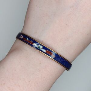 Vintage cloisonne bangle bracelet with Japanese designs